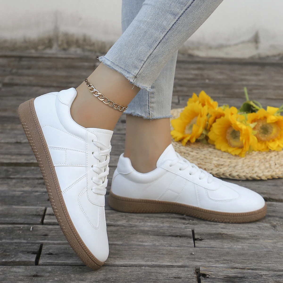 Ladies' casual white sports sh - огляд і ціна Sewing Garment